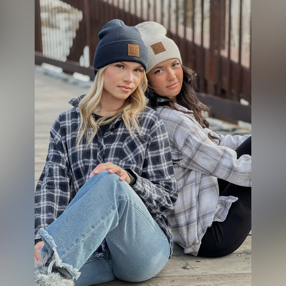 Unisex gray C.C beanie